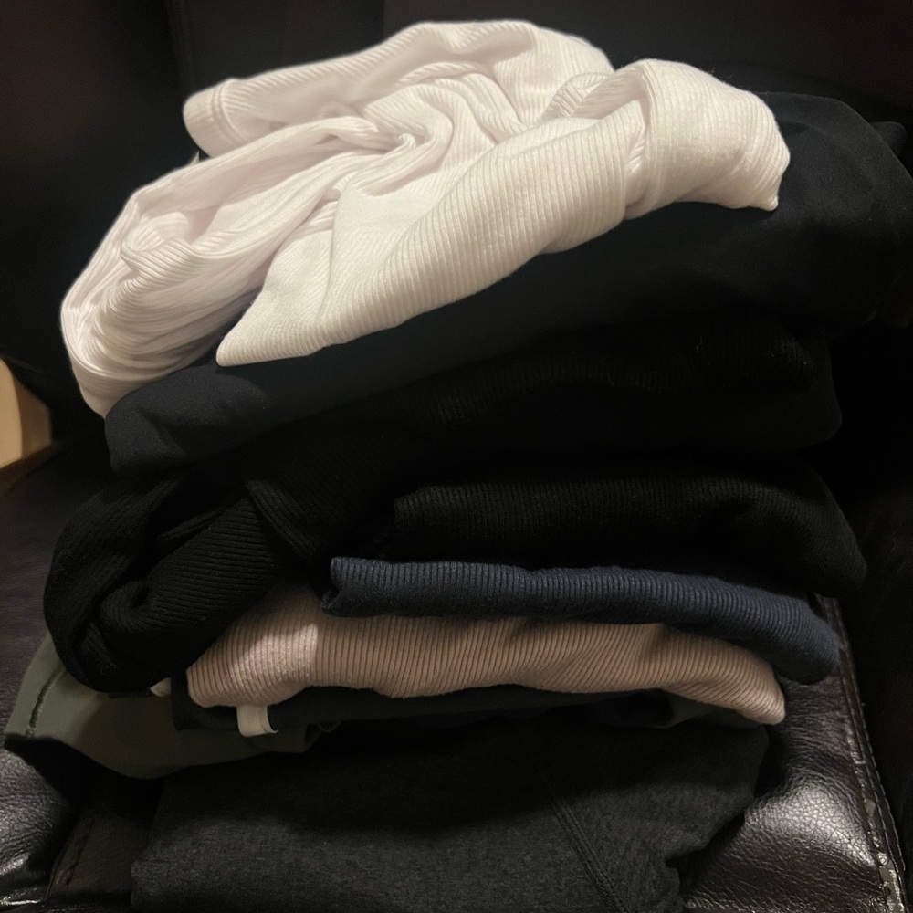 Assorted workout clothes for size XS/S